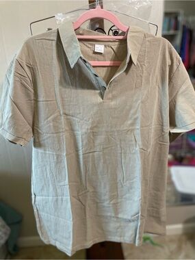 Men's Short-Sleeve Polo Shirt in Beige - Casual Everyday Wear